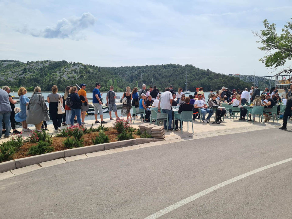 Gužva i drugog dana Sajma agroturizma u Skradinu: Još stignete kupiti domaće proizvode 