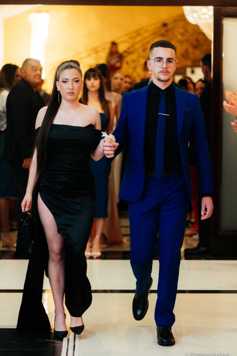 Zavirite na blještavi maturalni ples šibenske Industrijsko-obrtničke škole (2)