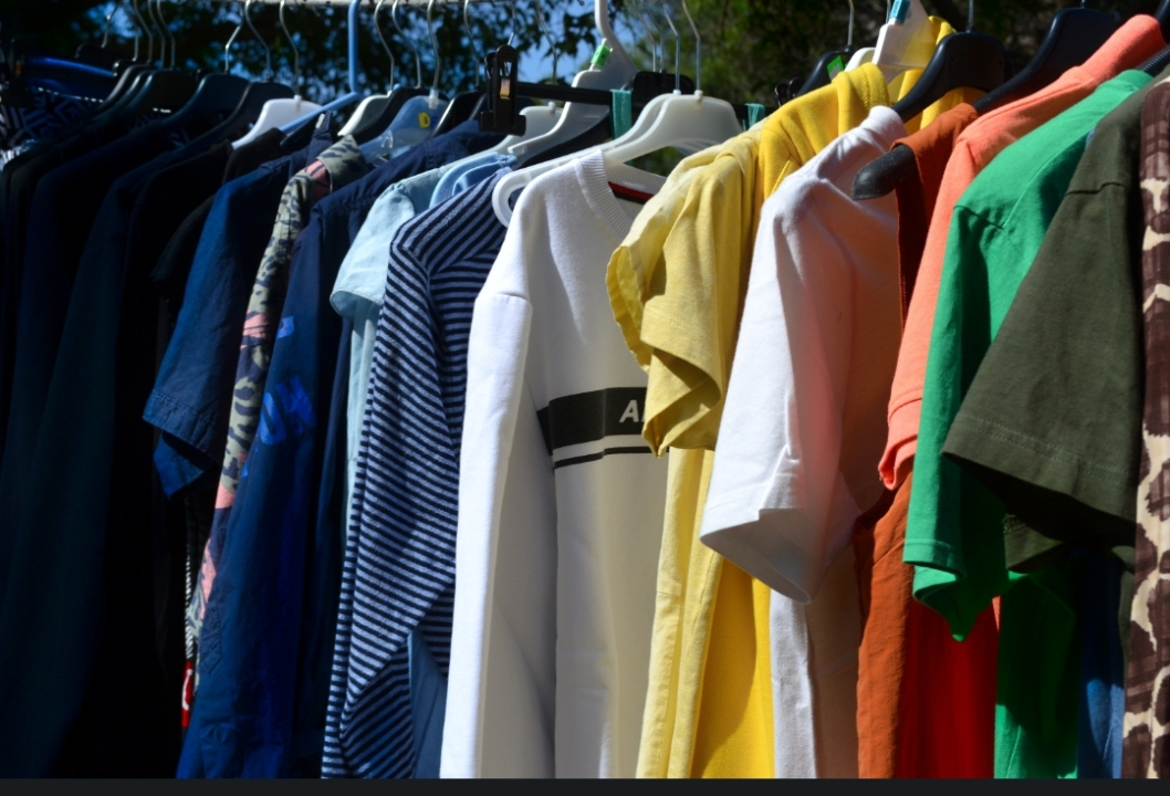 Gimnazijalci organizirali humanitarni buvljak, prikupljena sredstva namijenili Dolores Buri