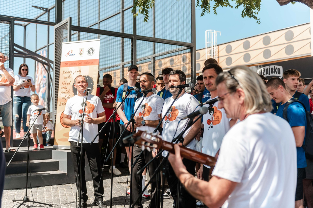 Obilježena 30. obljetnica smrti Dražena Petrovića: 'Šteta što njegova karijera nije mogla potrajati duže, još toliko toga je imao dati'