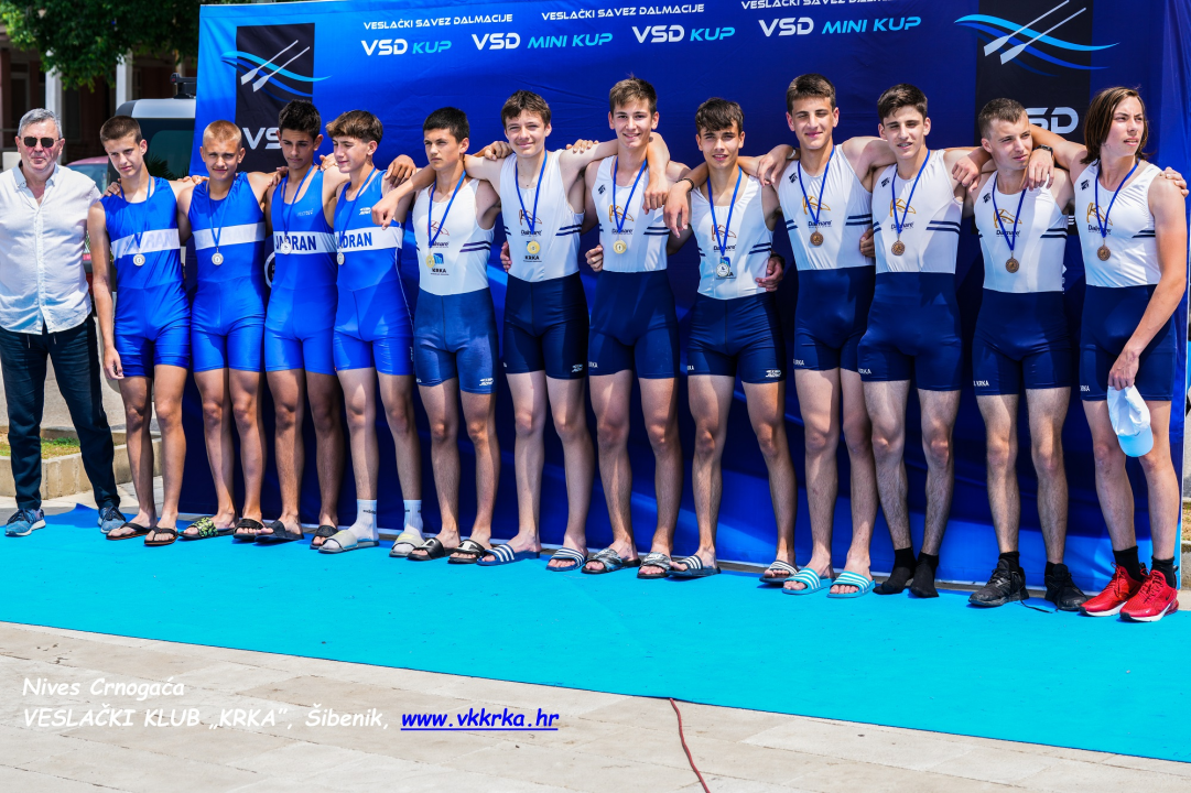Veslači Krke na posljednjoj utrci Kupa Dalmacije osvojili 7 zlatnih, 3 srebrne i 5 brončanih medalja