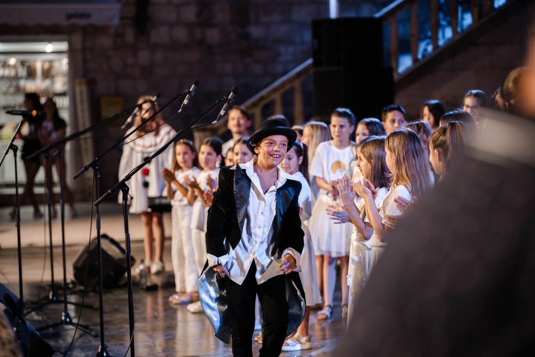 Ribar Palunko, a i žena mu, otvorit će u subotu 63. MDF: Generalna proba prošla u najboljem redu