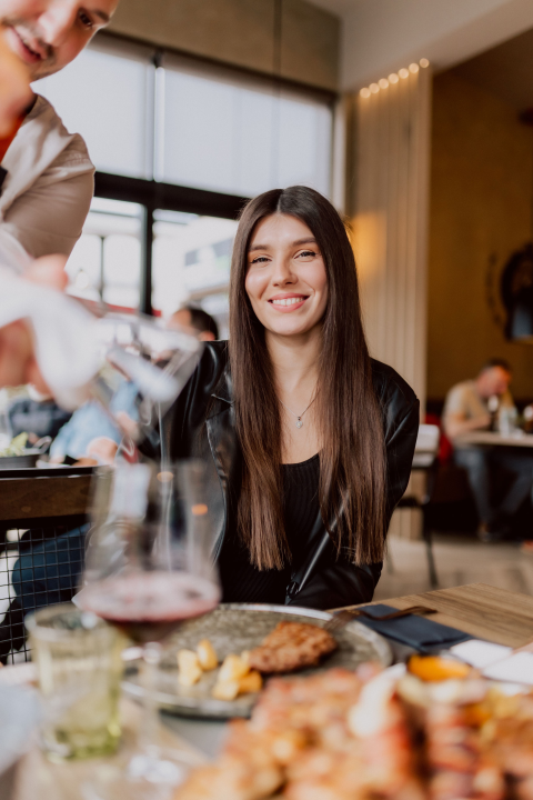 'Kod Starog' oduševite svoje nepce savršeno pripremljenim steakovima od Charolais govedine! 