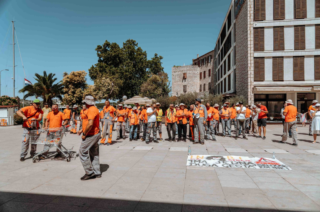 Radnici Cesta Šibenik i danas pred zgradom Županije: 'Neka župan dokaže da smo neučinkoviti!'