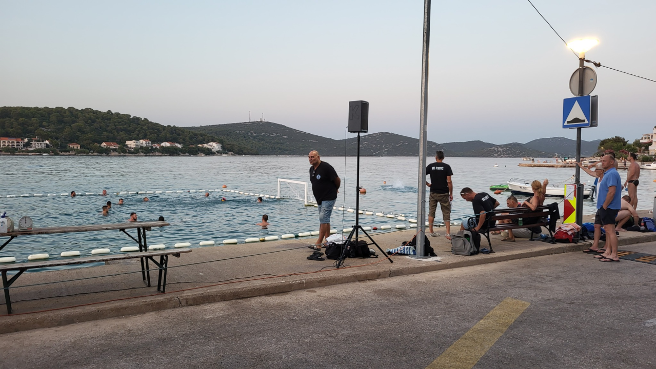 Povijesna utakmica za Prvić Luku: Kako je vaterpolo uzburkao usnulu valu...