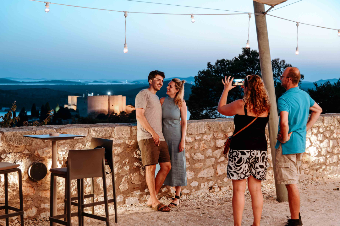 Ljetna večer i vrhunska glazba na Barone Jazz Festivalu: B's FUNstallation oduševili Šibenčane i turiste