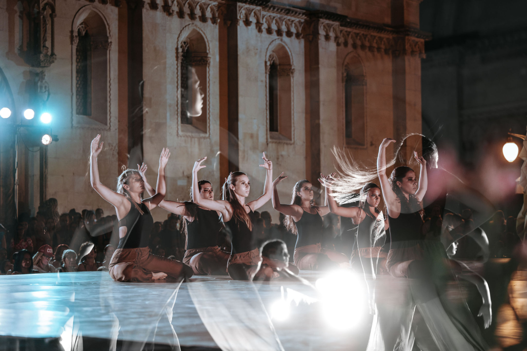 Šibenčani ovacijama pozdravili dolazak suvremenog plesa u njihov grad