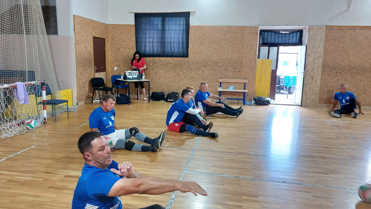 Klub sjedeće odbojke Knin 95 organizirao i osvojio turnir Oluja 95