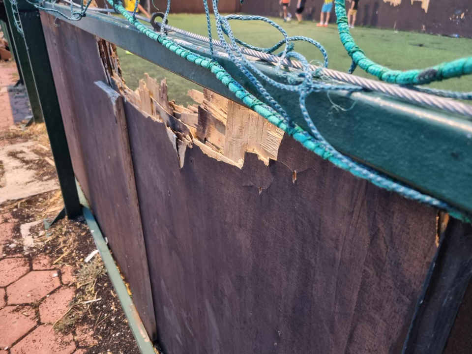 Nogometno igralište u Rasadniku devastirano, Grad o tome 'nije obaviješten'