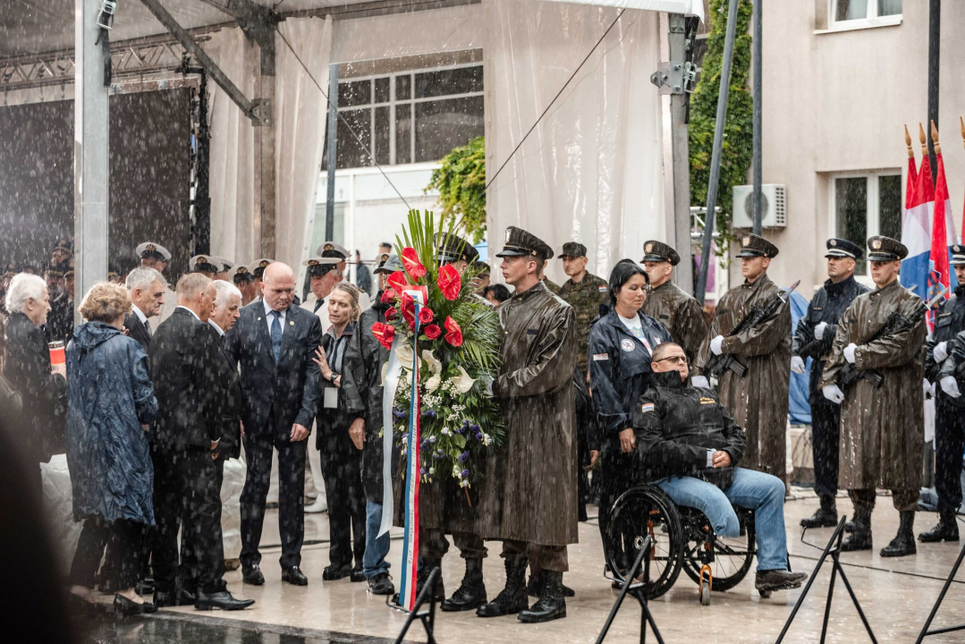 Pogledajte veliku fotogaleriju sa svečanog obilježavanja godišnjice Oluje