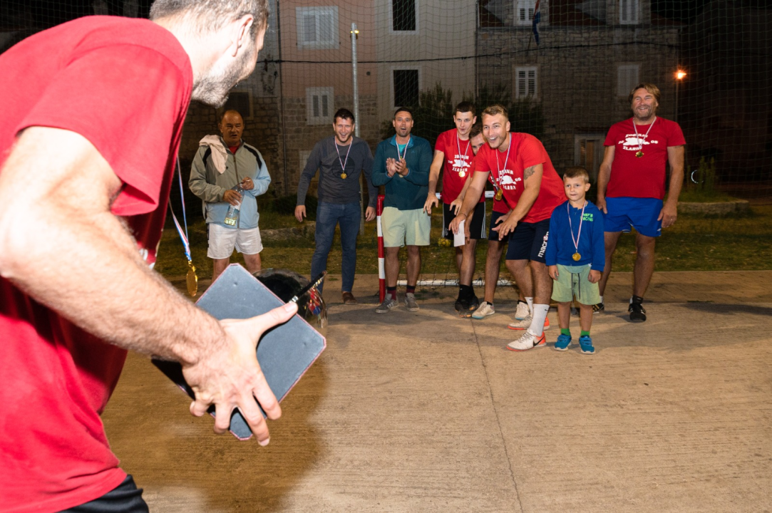 U Zlarinu je tradicionalno održan turnir 'Fingac', slavila ekipa Zogulini