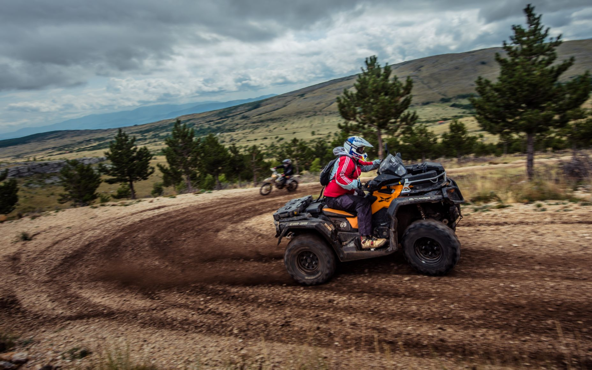 Dinaric Rally, cross-country utrku na Dinaridima, starta u kampu kod Knina
