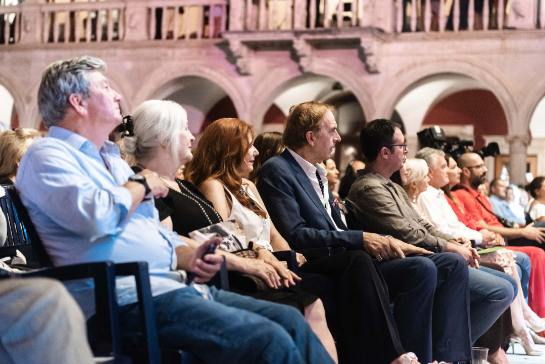 Prva večer Šansona prošla u znaku Vice Vukova: Idealan ambijent za legendarne pjesme šibenskog slavuja
