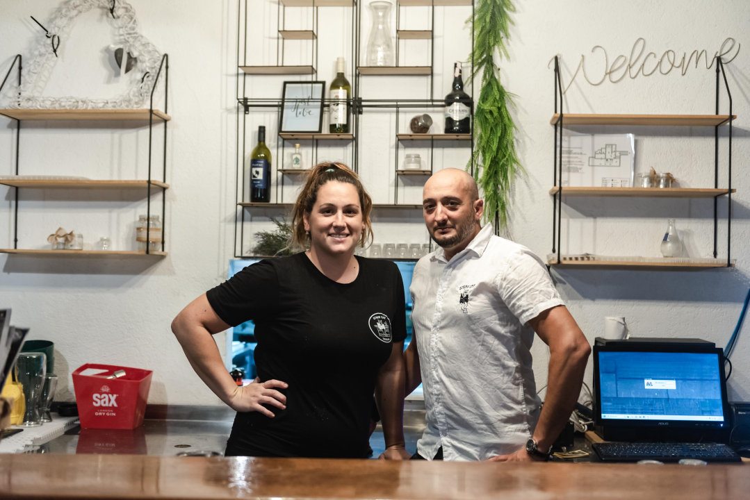 Rock'n'roll, finger food i kokteli: Stray Cat mjesto je koje morate posjetiti! 