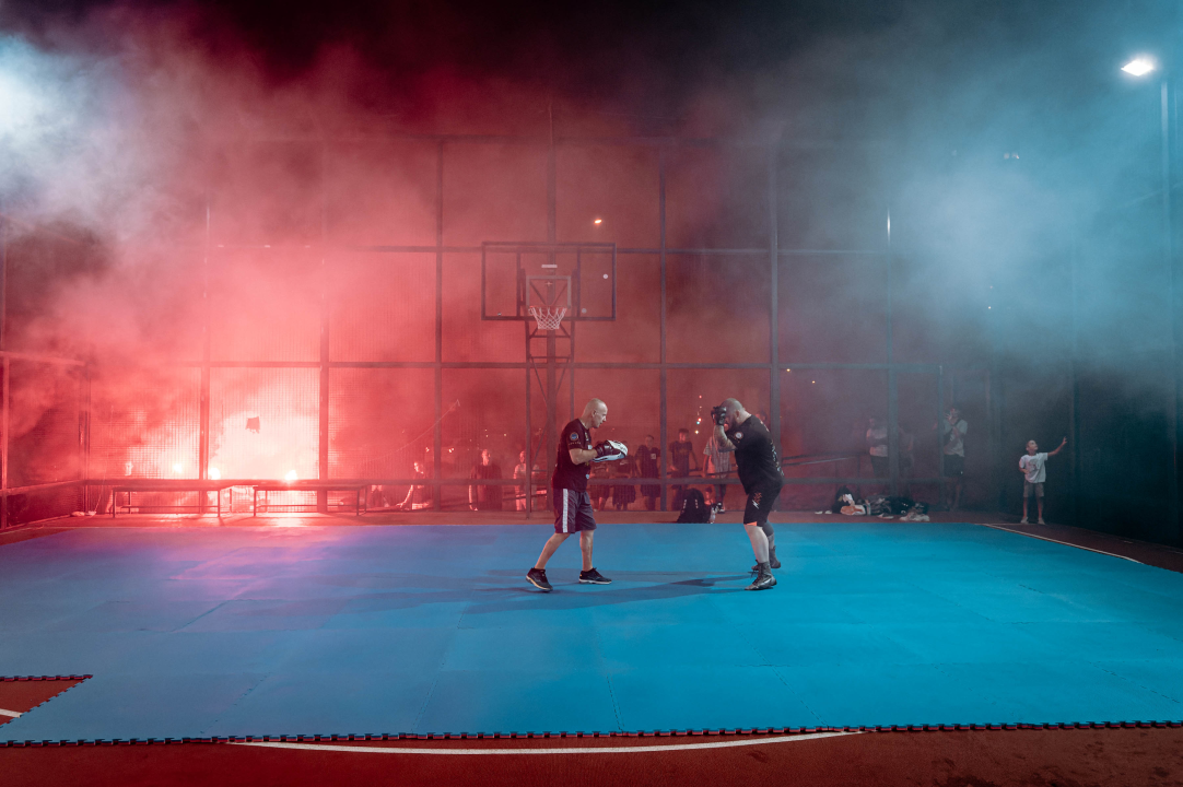 Funcuti bakljadom podržali Franu Vukovića na otvorenom treningu uoči borbe za naslov
