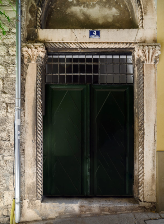 Društvo Juraj Dalmatinac obnavlja još jedan gotički portal u gradu