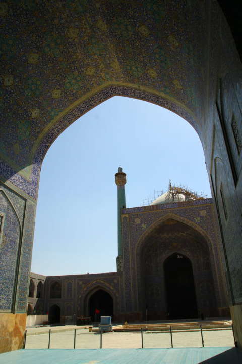 Petnaest planinara iz Šibenika krenulo u osvajanje najvećeg vrha u Iranu: Njih devetero je uspjelo!