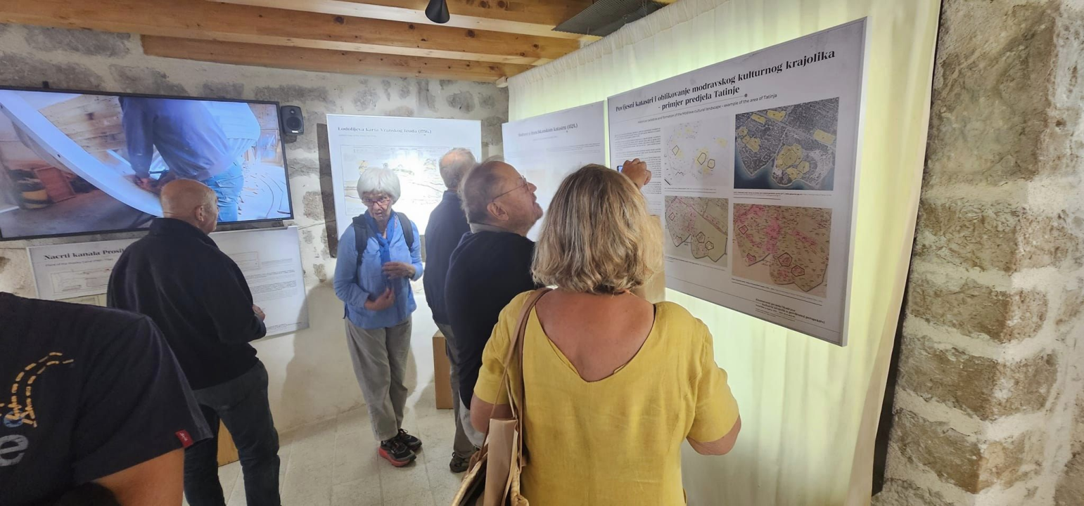 U Betini otvorena izložba 'Modrave na starim kartama'