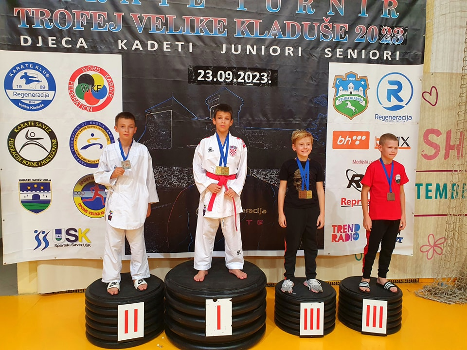 KK Okit Vodice opet najbolji: Iz Velike Kladuše se vratili sa 11 zlatnih medalja, tri srebrene i četiri brončane  