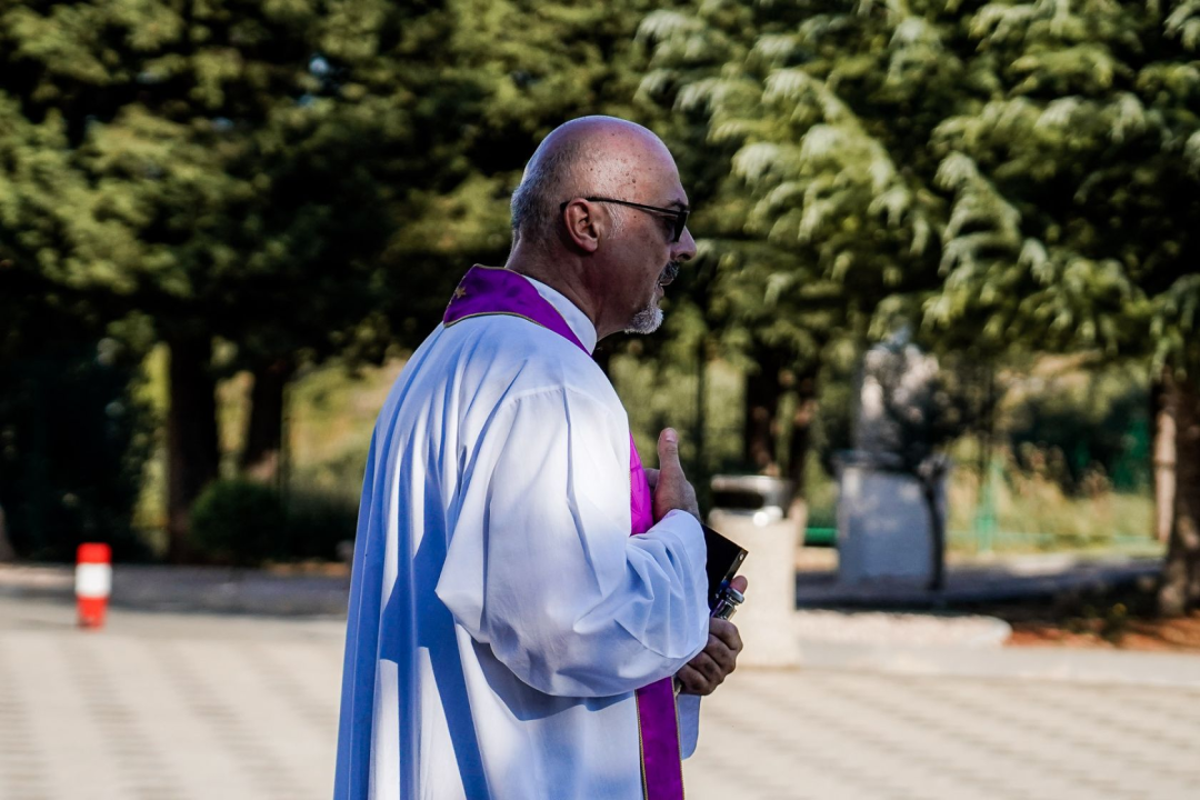 Kod Središnjeg križa na Kvanju položeni vijenci i zapaljene svijeće u povodu sv. Mihovila