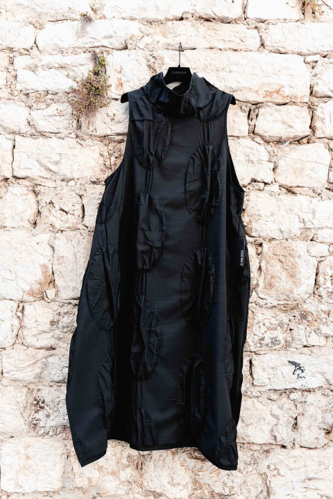 U Galeriju Juraj Dalmatinac stigle zimske kolekcije dizajnerske odjeće i nakita