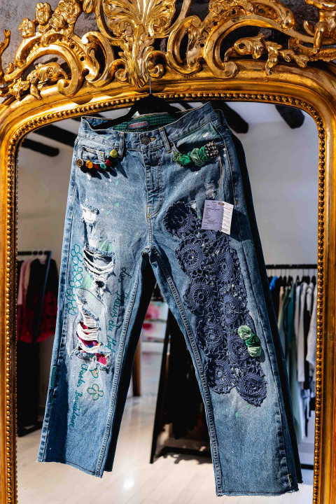 U Galeriju Juraj Dalmatinac stigle zimske kolekcije dizajnerske odjeće i nakita