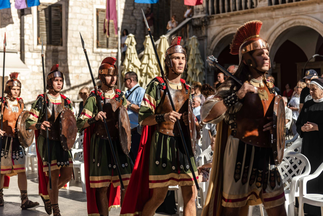 Misom i procesijom obilježen Dan grada i blagdan sv. Mihovila