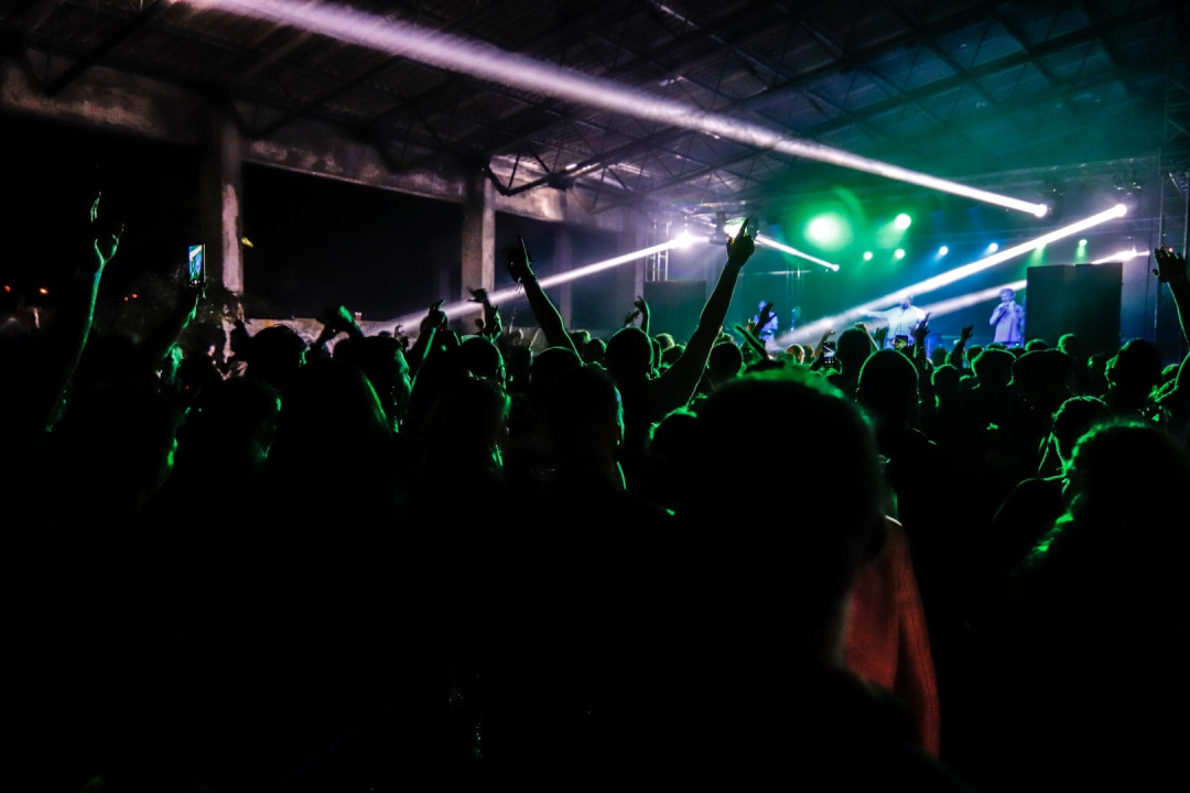 Beogradski kultni rokeri i pjevač Whitesnakea po prvi put u Šibeniku u sklopu Babljeg Ljeta