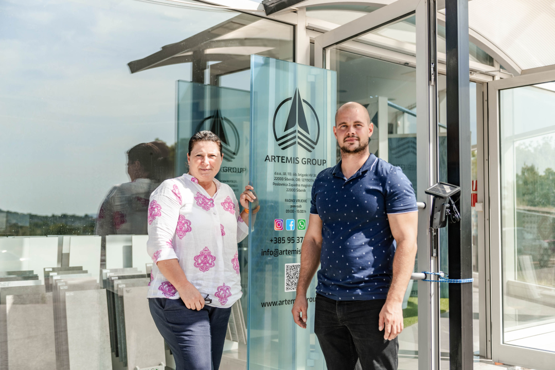 Artemis nudi akcijske cijene keramike s lagera! 