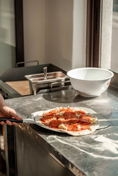 Naručite slasne pizze i sendviče Food Studija po najpovoljnijim cijenama! 