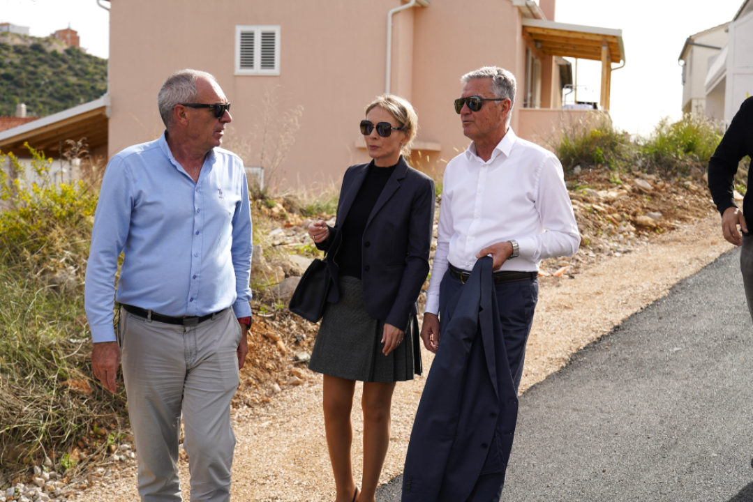 Burić obišao radove na uređenju ulica u Njivicama