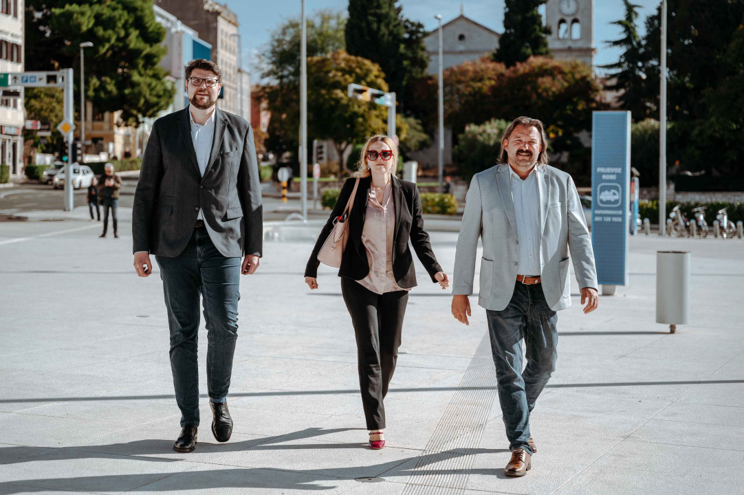 Restović i Grbin: Gradska uprava se potpuno pogubila, kakvu kvalitetu života građana žele?