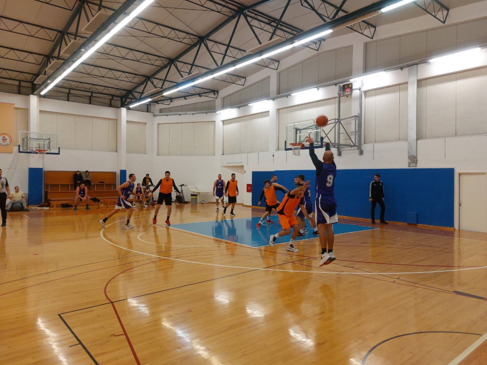 Šibenska rekreativna košarkaška liga: Branitelj naslova došao do prve pobjede, uz 118 postignutih poena