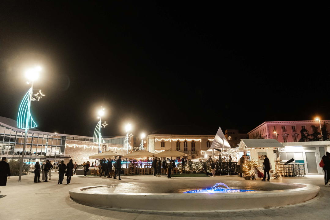 Šibenčani proklizali: Otvorena atraktivna ledena površina na Poljani 