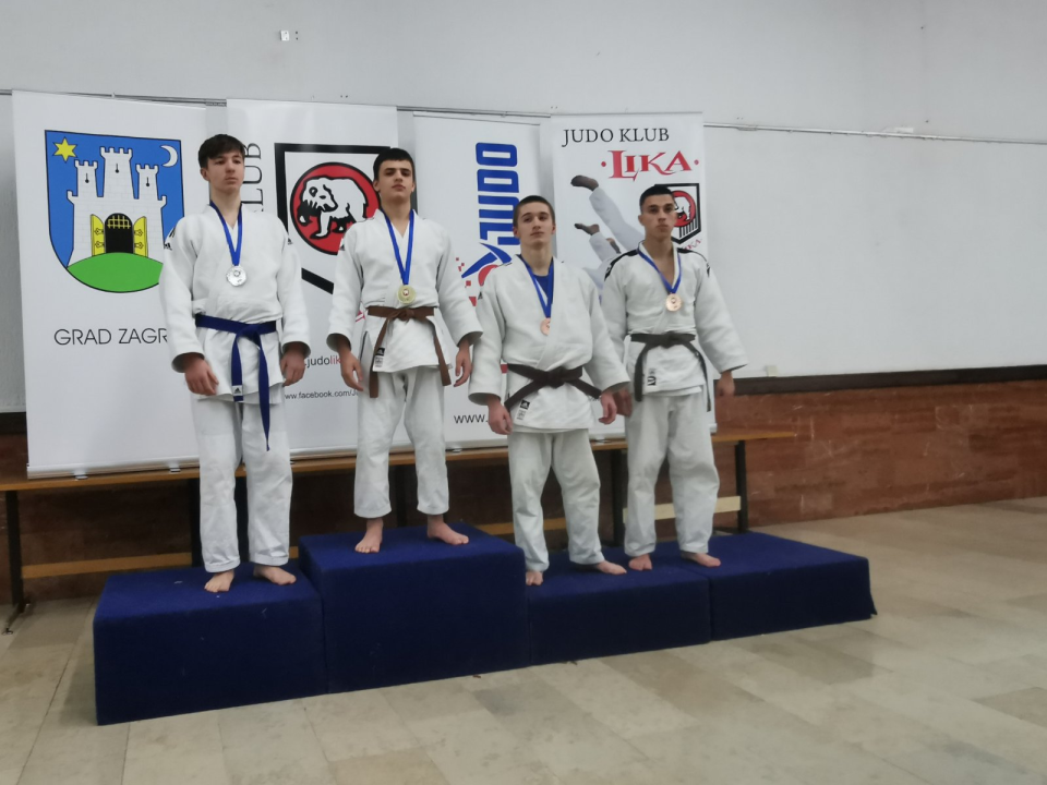 Roko Pletikosa i Filip Knez zlatni na turniru Kup Lika u Zagrebu 