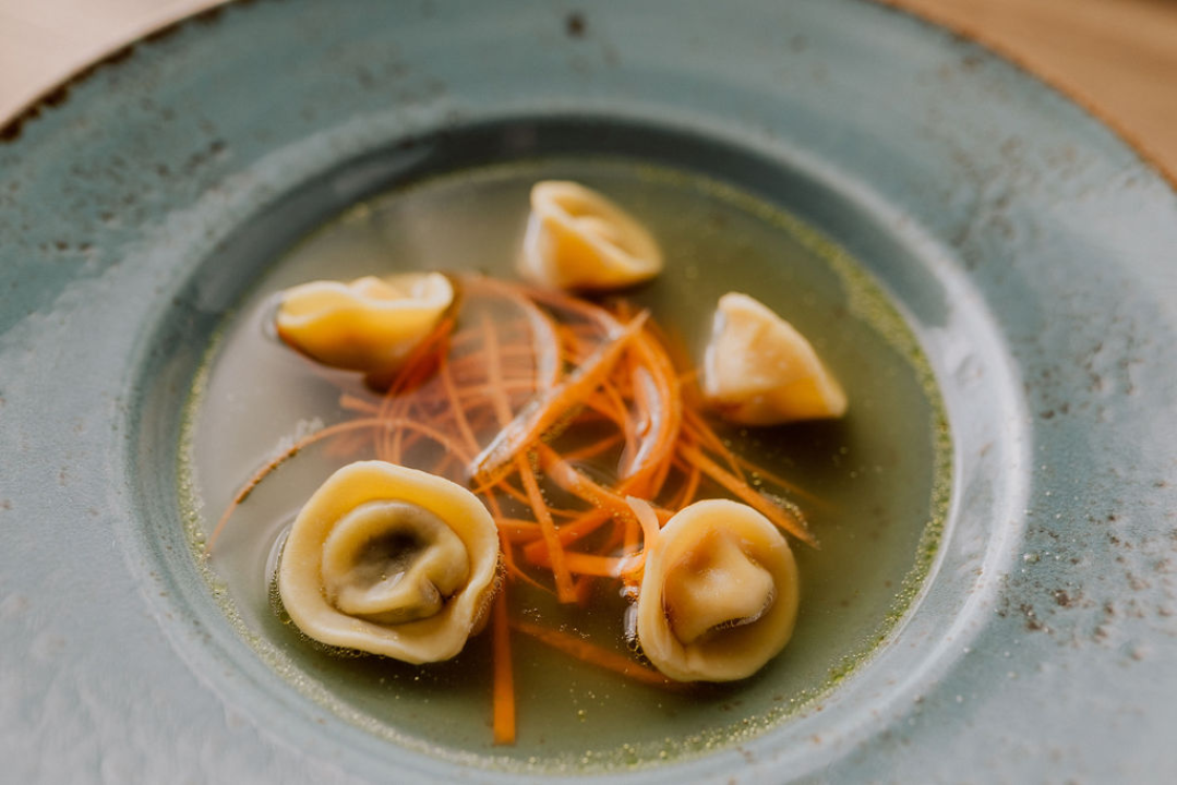 Bistro 'Kod Starog' ima novi meni i vrhunskog chefa Nikolu Knežića!