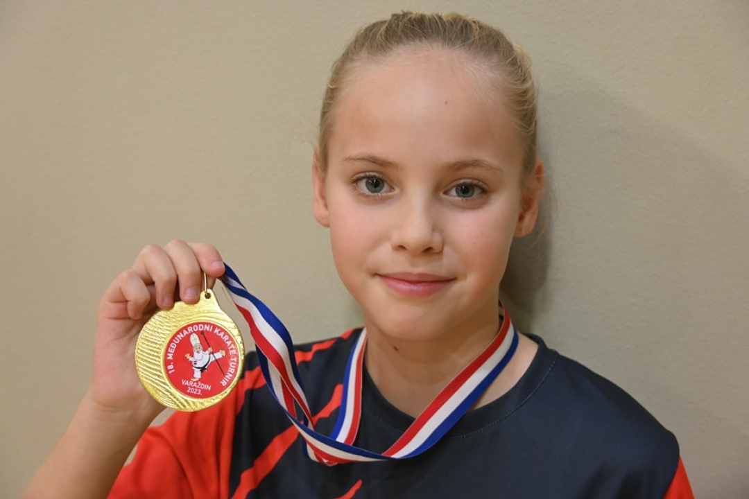 Članovi Karate kluba Okit Vodice na međunarodnom turniru osvojili deset zlata, pet srebra i pet bronci  