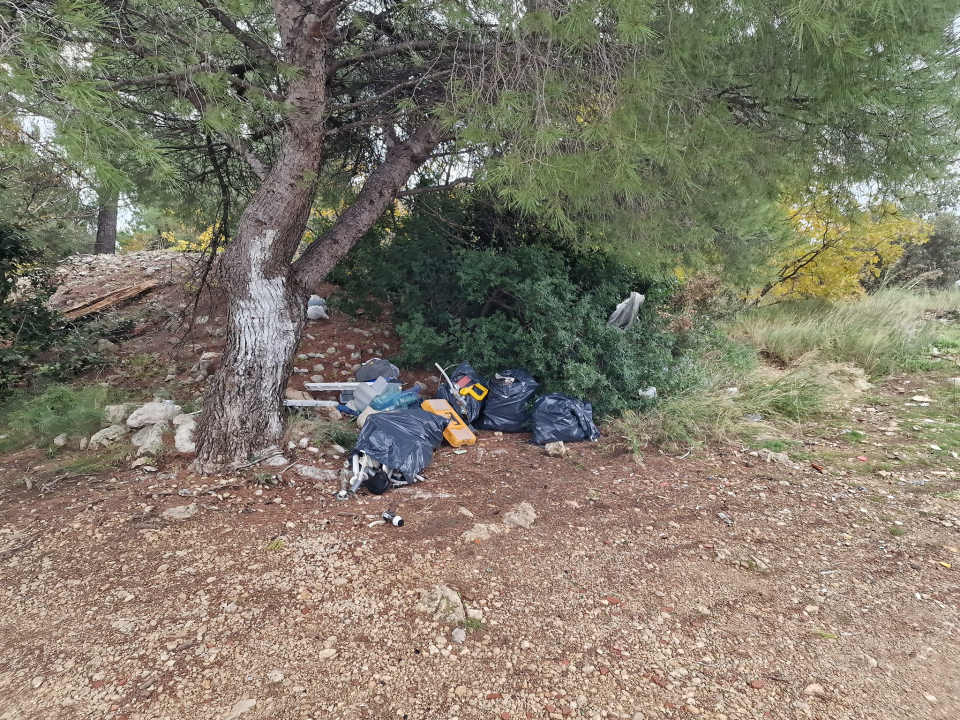 Krasan prizor na Batiželama: Ne trebaju nam PAH-ovi, živa, azbest… dovoljni smo si sami 