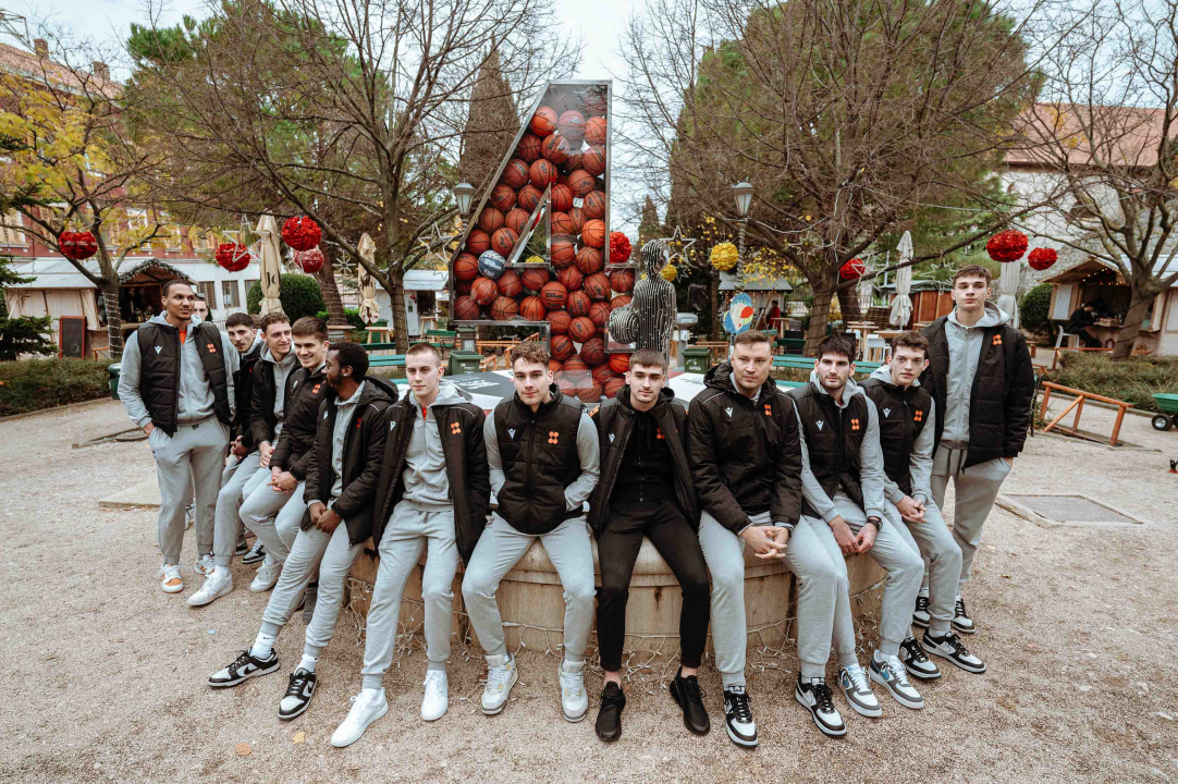 Umjetnička instalacija u spomen na Dražena Petrovića svečano otkrivena u đardinu