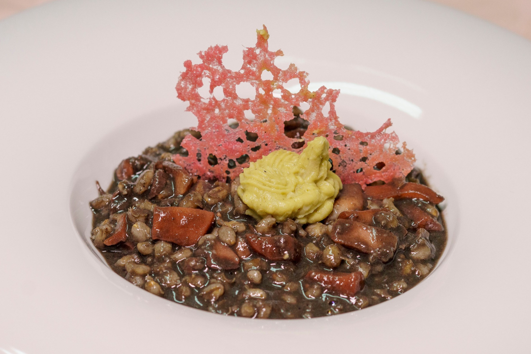 Ugodan ambijent i vrhunska spiza čekaju vas u Restoranu i pizzeriji Villa Roza!