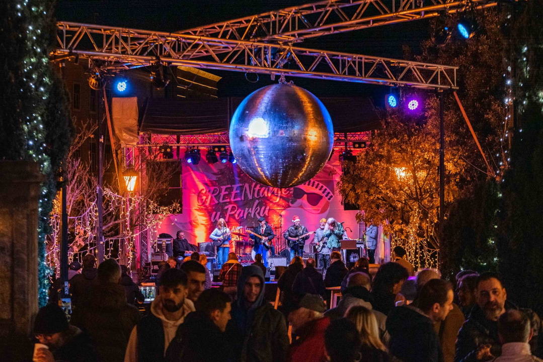 Jake šibenske snage: Sigmund autorskim pjesmama zagrijao Adventuru