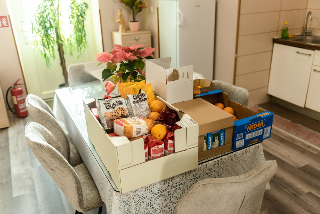 Gradonačelnik i biskup posjetili Prihvatilište za beskućnike: Najavljena i obnova pučke kuhinje