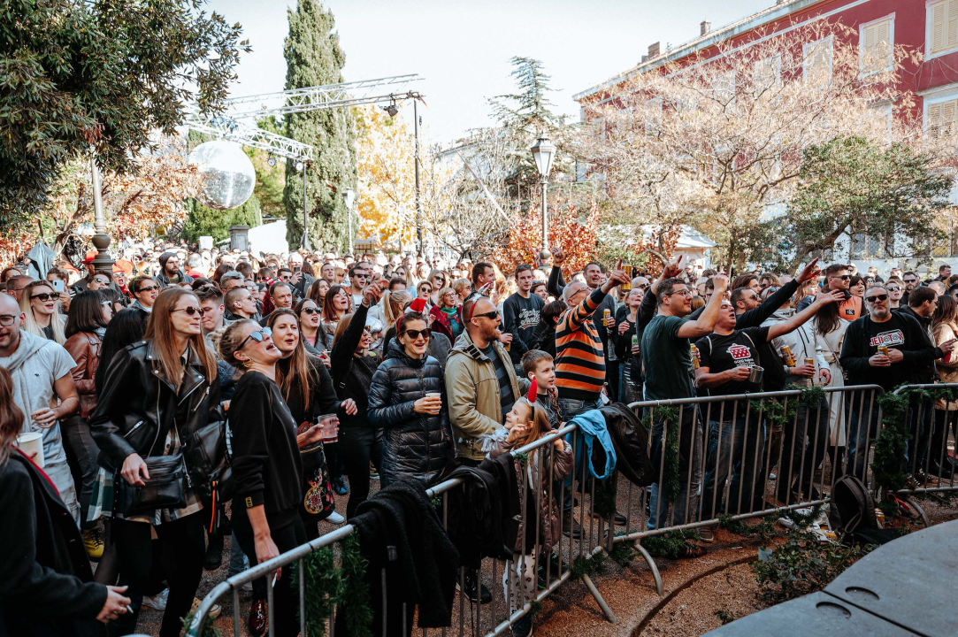 Fenixi i ovaj put ručak za Badnji dan pretvorili u večeru: Šibenčani ih jednostavno vole
