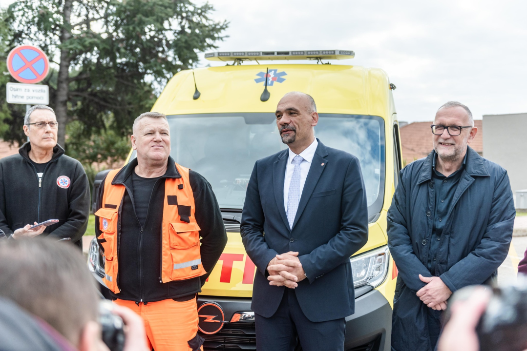 Šibenska Hitna dobila novo vozilo: 'Naš vozni park je sad sigurniji za pacijente i djelatnike'