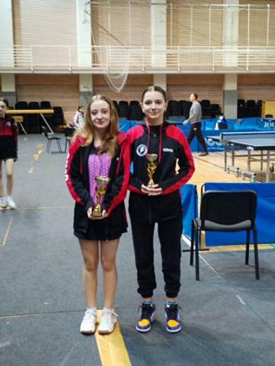 Šibenske stolnotenisačice se zadovoljne vraćaju iz Gupčeve Stubice