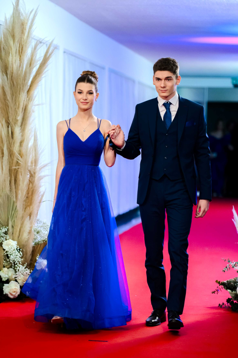 Zavirite na blještavi maturalni ples Ekonomske škole Šibenik (1)