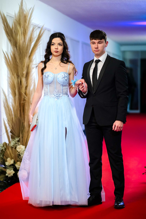 Zavirite na blještavi maturalni ples Ekonomske škole Šibenik (1)