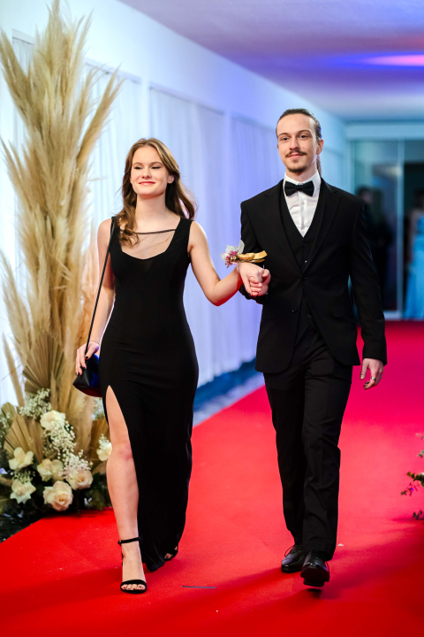 Zavirite na blještavi maturalni ples Ekonomske škole Šibenik (2)