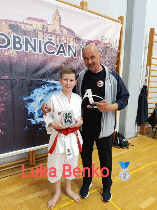 Berba medalja karataša iz Miminca na Grobničan kupu