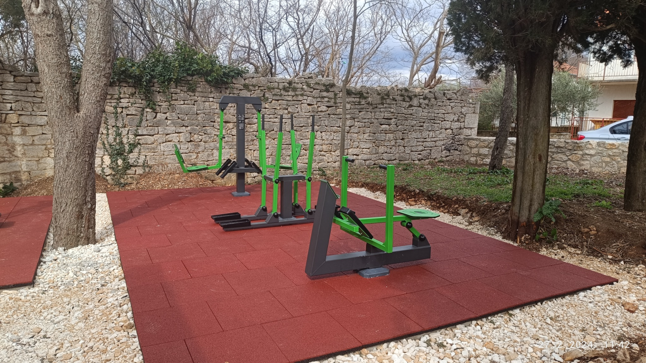 Općina Promina dobila vježbalište na otvorenom: 'Prilagođeno je i osobama s invaliditetom'